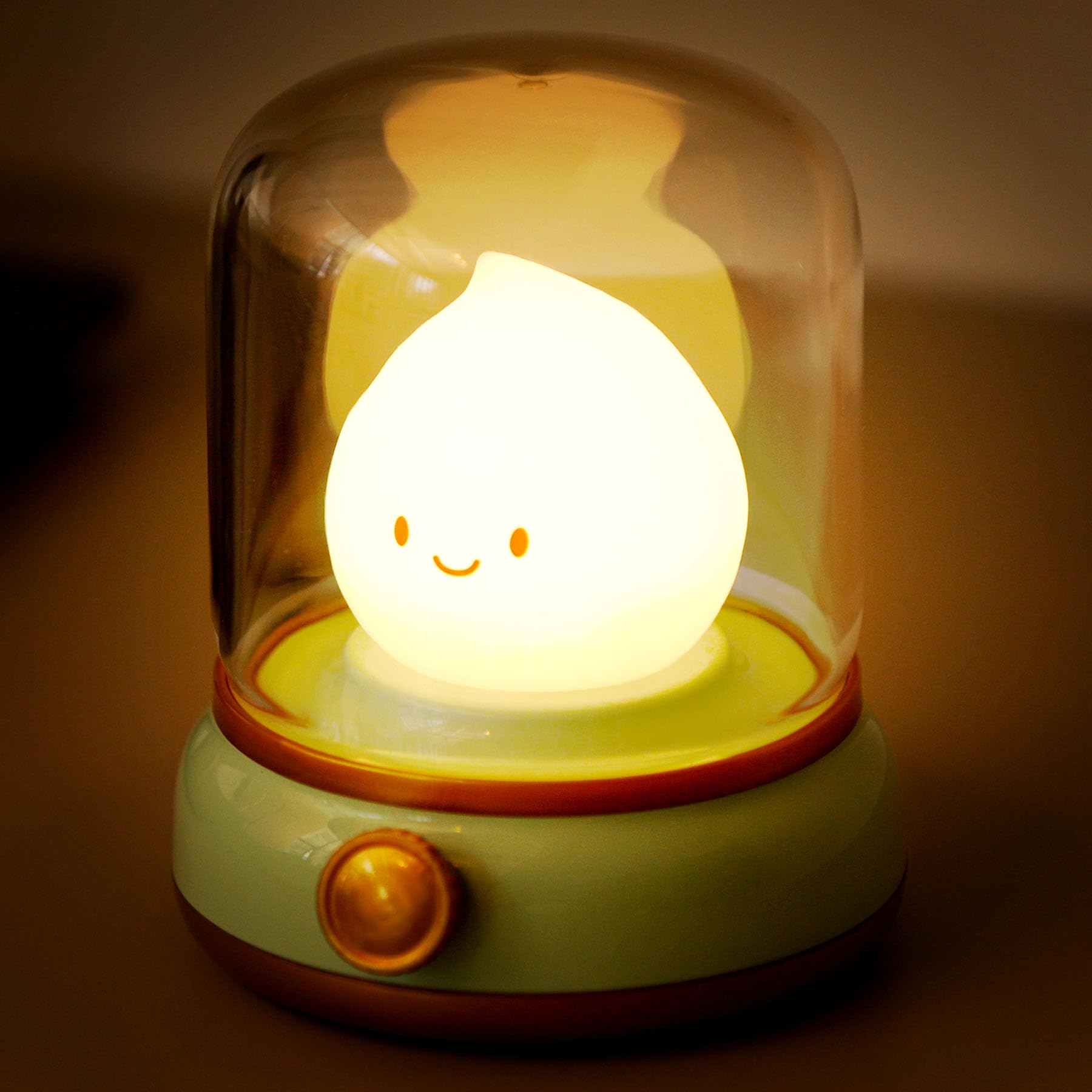 WANIDEA Cute Chibi Flame Lamp, Anime Cozy Lights, Retro Rechargeable Night Light, Decor, Cute Desk Accessories, Gifts. - Fredhappy