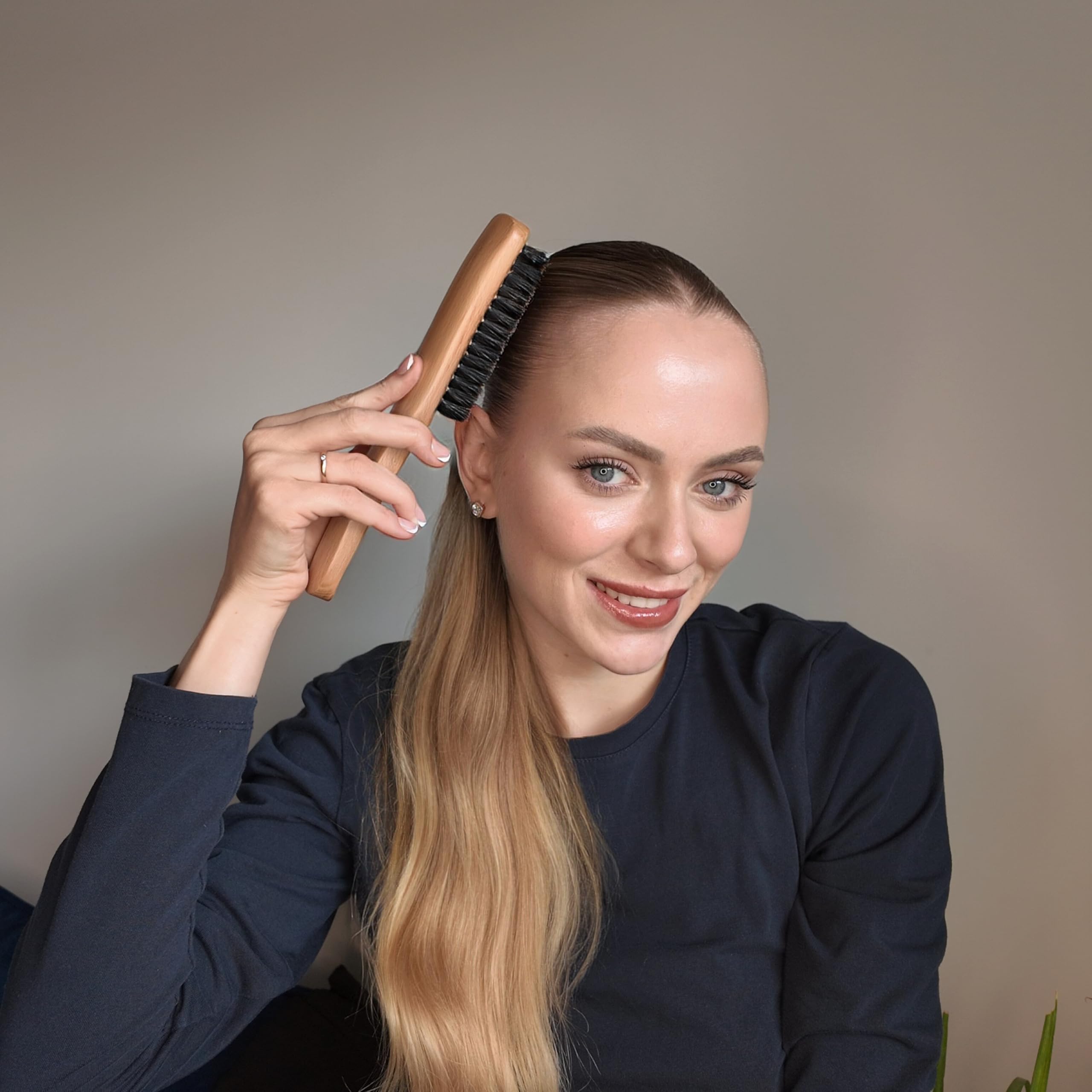 GranNaturals Boar Bristle Slick Back Hair Brush - Soft/Medium Smoothing Hairbrush to Style, Polish, & Lay Hair Down Flat to Create a Sleek Frizz Free Hairstyle for Women and Men - Wooden Handle - Fredhappy