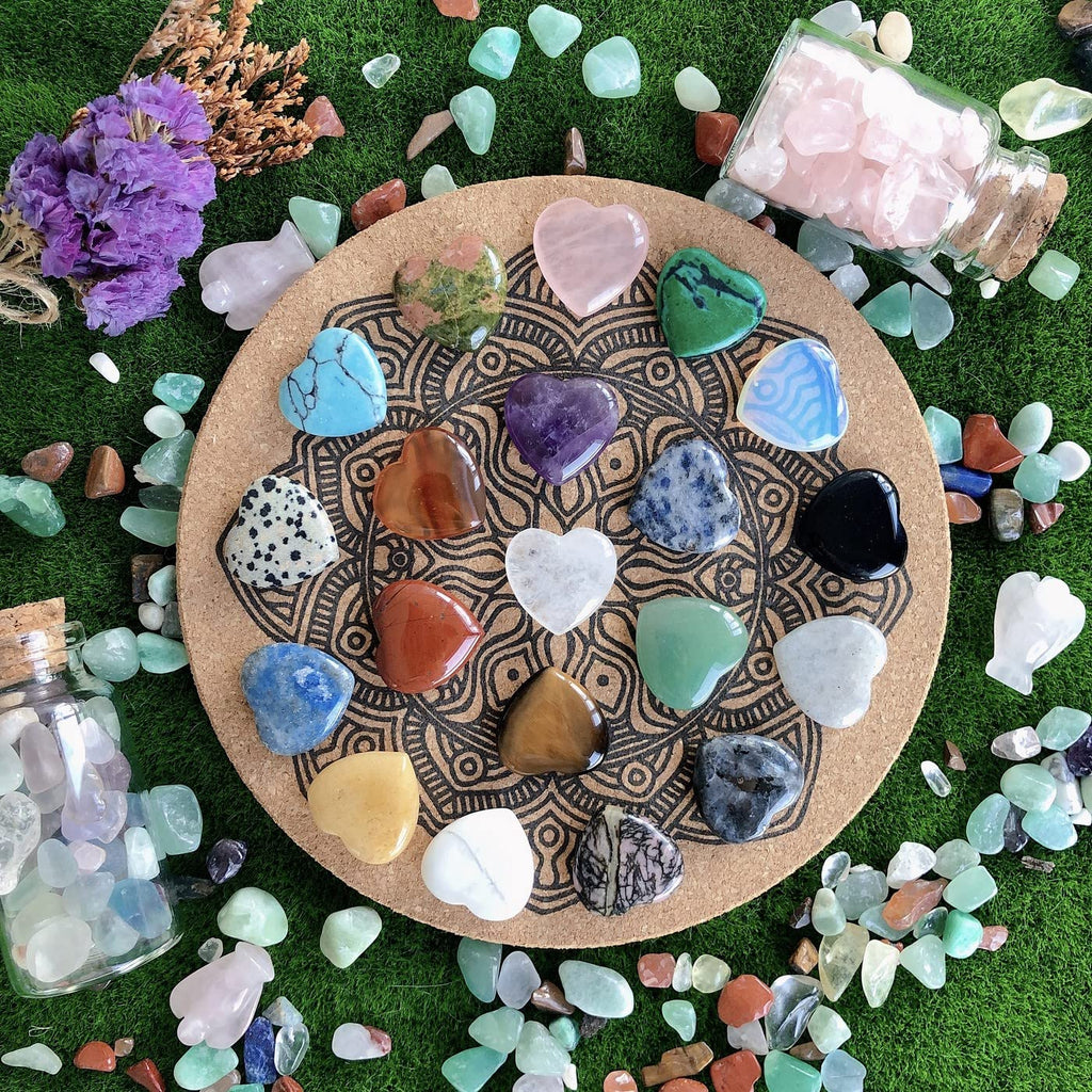 YATOJUZI 20PCS Natural Crystals and Healing Stones Set Bulk Gifts Heart Gems Gemstones Crystal Hearts Polished Thumb Pocket Chakra Stone Amethyst Rose Quartz Reiki Christmas Gifts for Women Men 0.8" - Fredhappy